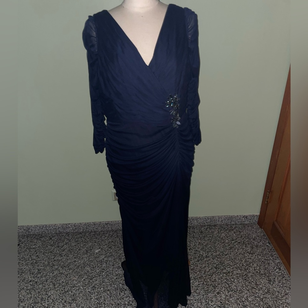 Arianna Papell gown